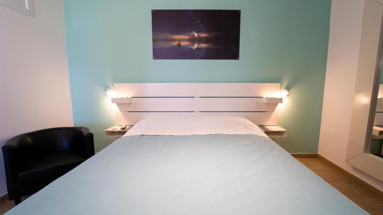 La Palma Del Sol Bed & Breakfast Barletta Exterior photo